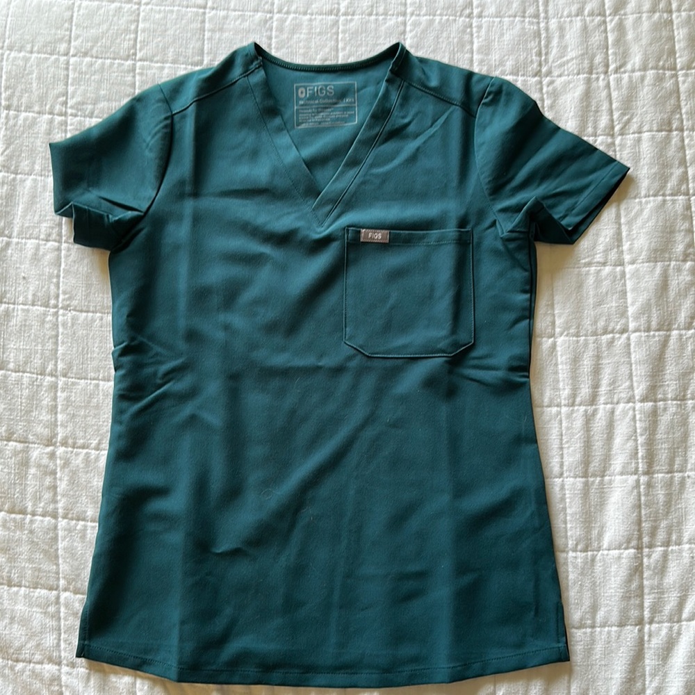 FIGS Catarina 1 Pocket Scrub Top